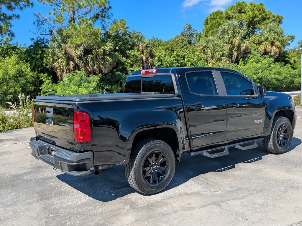 Used 2018 Chevrolet Colorado Z71 w/ Z71 Midnight Edition AWD/4WD image 9