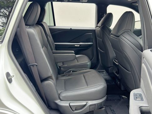 Used 2024 Lexus TX 500h AWD w/ Technology Package image 40