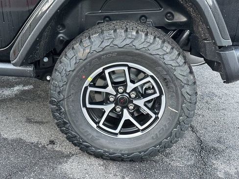 New 2026 Jeep Wrangler Unlimited Rubicon image 18