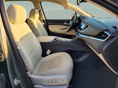 Used 2023 Buick Enclave Essence image 20