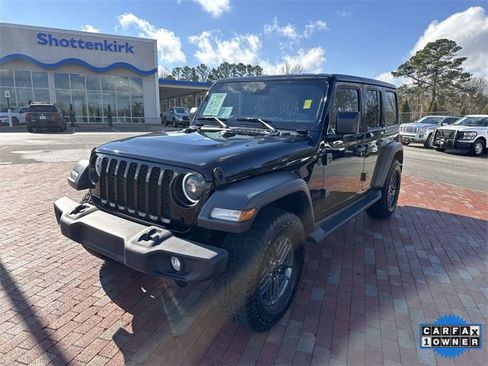 Used 2024 Jeep Wrangler Sport S image 32
