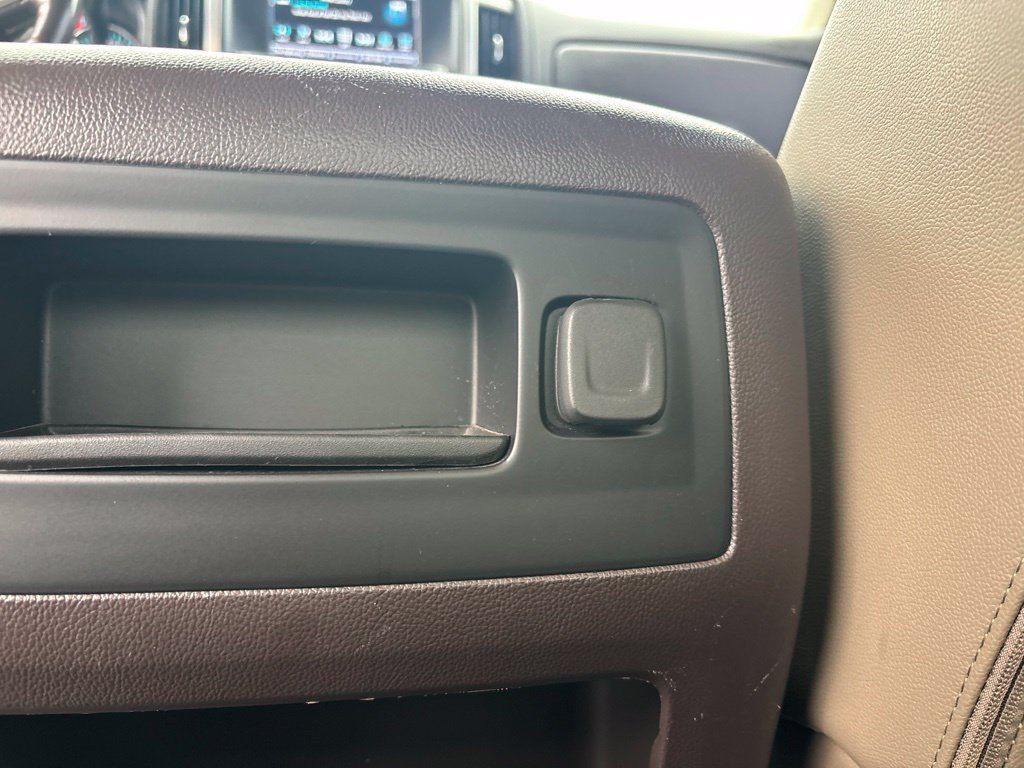 Used 2018 GMC Sierra 1500 SLT AWD/4WD image 28