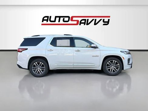Used 2023 Chevrolet Traverse High Country w/ LPO, Floor Liner Package FWD image 8
