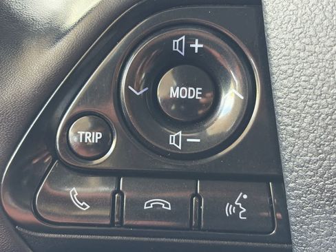 Used 2021 Toyota Prius Prime Limited FWD image 26