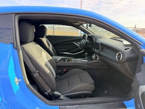 Certified 2023 Chevrolet Camaro LT w/ Technology Package image 11