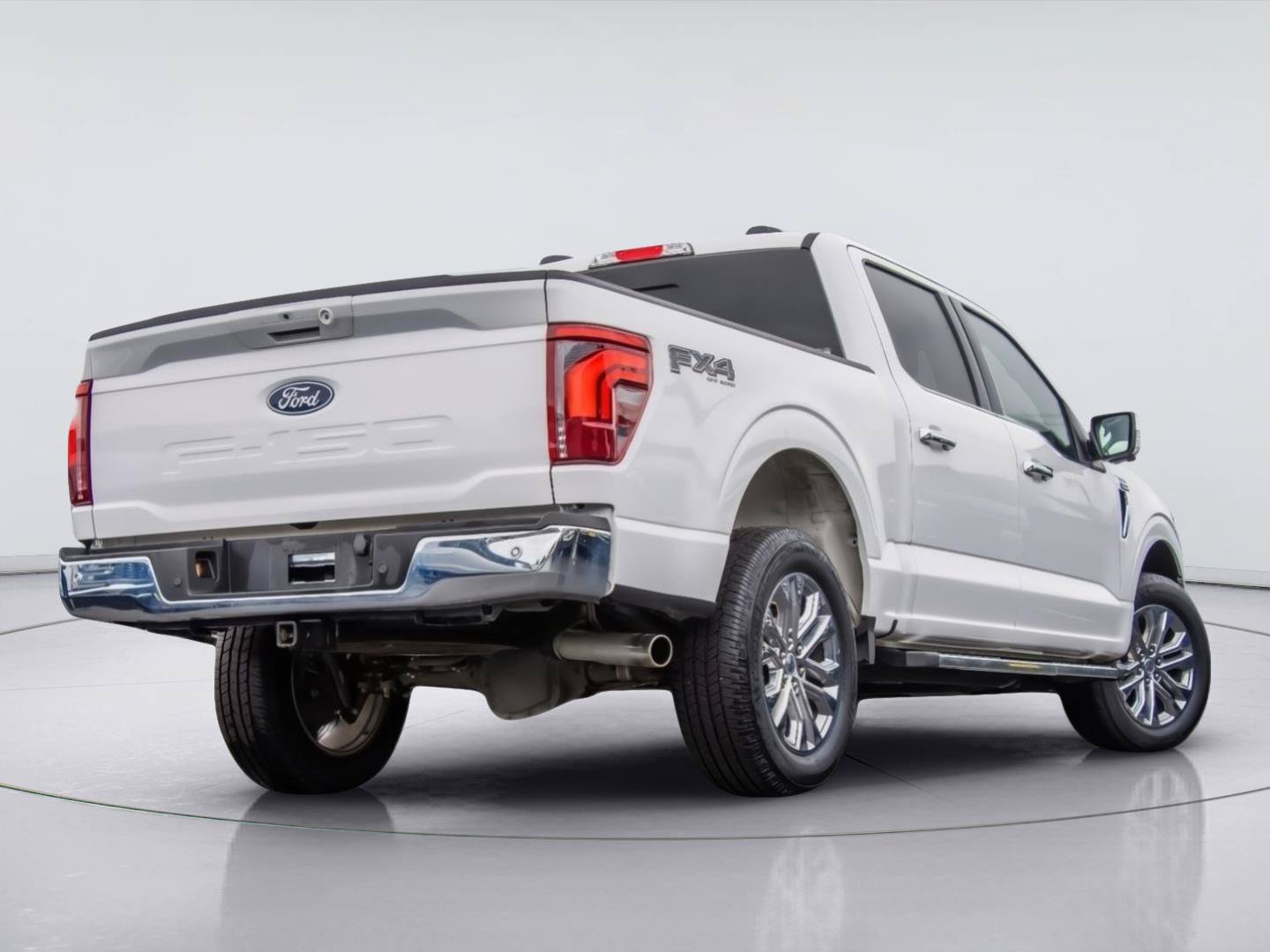 Used 2025 Ford F150 Lariat w/ Equipment Group 501A Mid AWD/4WD image 4