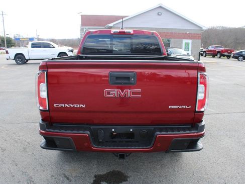 Used 2019 GMC Canyon Denali image 4