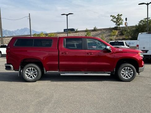 Used 2024 Chevrolet Silverado 1500 LT w/ Z71 Off-Road Package AWD/4WD image 7