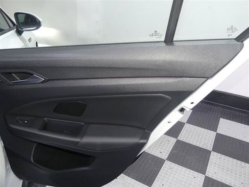 Used 2024 Volkswagen GTI SE FWD image 27