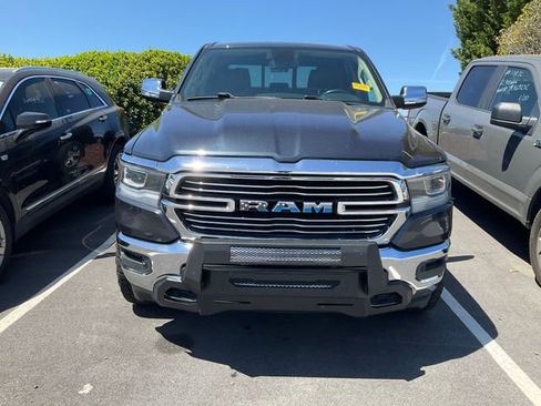 Used 2019 RAM 1500 Laramie AWD/4WD image 2