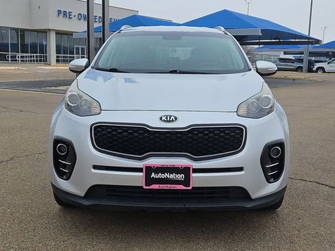 Used 2018 Kia Sportage EX image 2