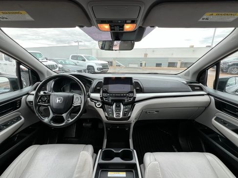 Used 2019 Honda Odyssey Elite image 9