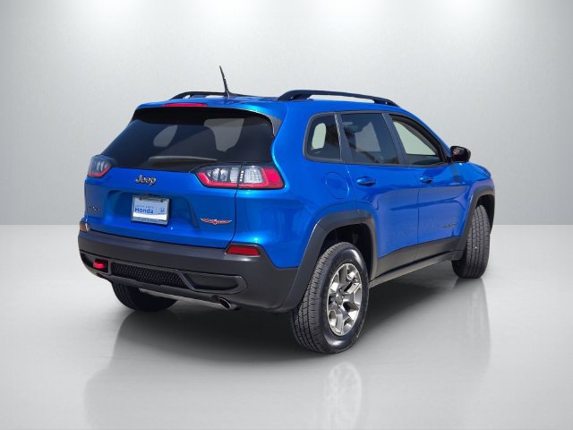 Used 2022 Jeep Cherokee Trailhawk w/ Premium Leather Package AWD/4WD image 4