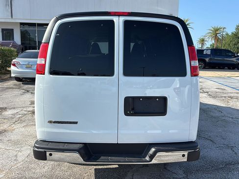 Used 2025 Chevrolet Express 3500 LT w/ LT Preferred Equipment Group RWD image 6