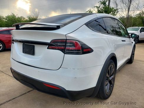 Used 2022 Tesla Model X image 16