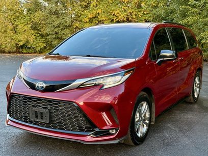 Used 2022 Toyota Sienna XSE