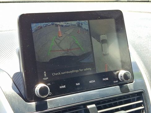 Used 2022 Mitsubishi Eclipse Cross FWD image 19