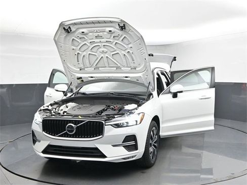 Used 2023 Volvo XC60 B5 Core w/ Climate Package image 48