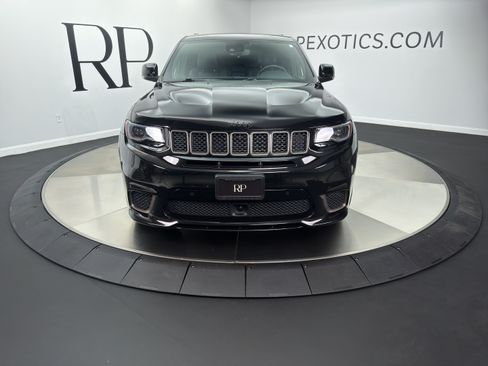 Used 2020 Jeep Grand Cherokee Trackhawk AWD/4WD image 2