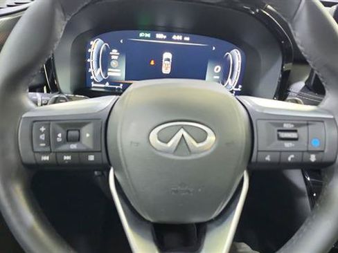 Used 2024 INFINITI QX60 Luxe w/ Vision Package FWD image 15