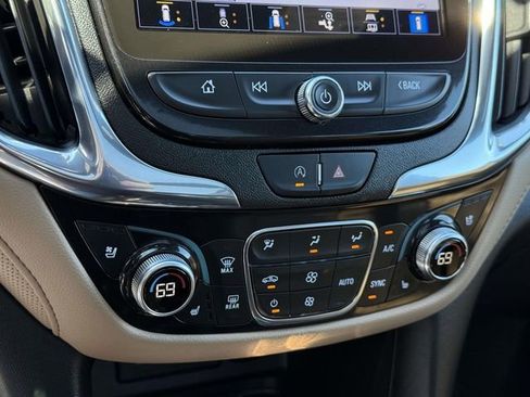 Used 2023 Chevrolet Equinox Premier AWD/4WD image 17
