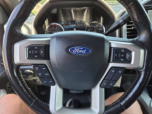 Used 2022 Ford F250 Lariat w/ Chrome Package AWD/4WD image 22
