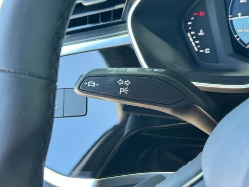 Used 2023 Audi Q3 2.0T Premium Plus w/ Premium Plus Package image 27