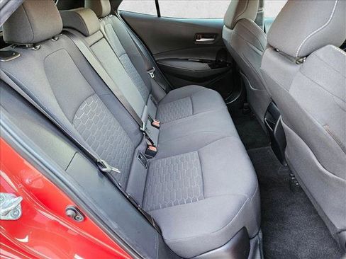 Used 2021 Toyota Corolla SE image 18