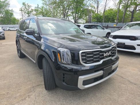 Used 2025 Kia Telluride S image 7