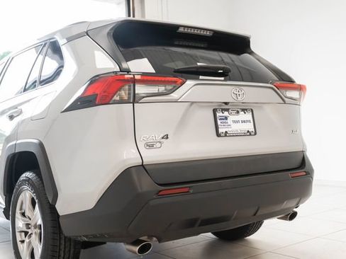 Used 2024 Toyota RAV4 XLE FWD image 9