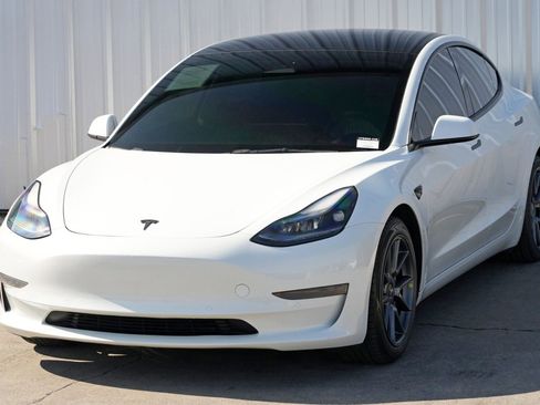 Used 2022 Tesla Model 3 image 51