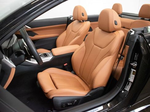 Used 2025 BMW M440i Convertible RWD image 23