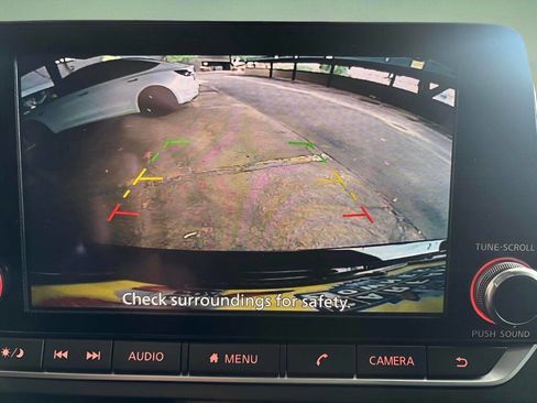 Used 2021 Nissan Altima 2.5 SV image 12