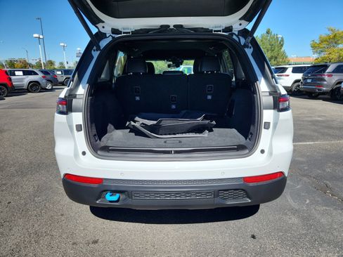 Used 2024 Jeep Grand Cherokee Trailhawk w/ Advanced Protech Group II image 34