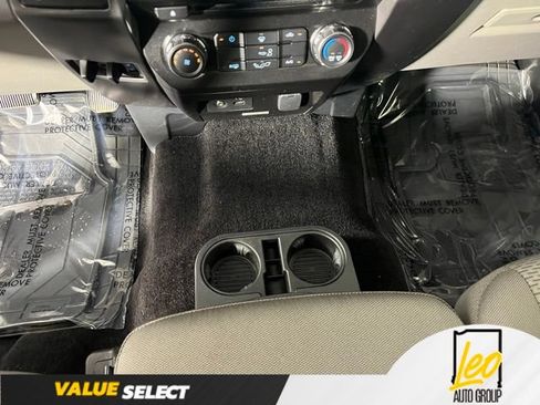 Used 2015 Ford F150 XLT w/ Equipment Group 301A Mid AWD/4WD image 18