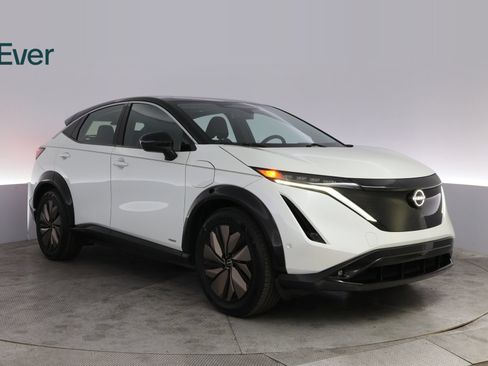 Used 2023 Nissan Ariya FWD image 13