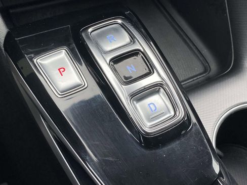 Used 2021 Hyundai Sonata SE w/ Preferred Accessory Package image 27