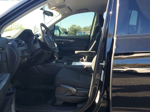 Used 2019 Honda Ridgeline Sport image 18