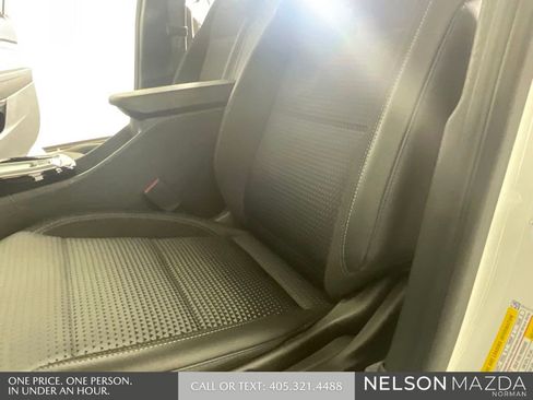 Used 2024 Chevrolet Trax LT FWD image 24
