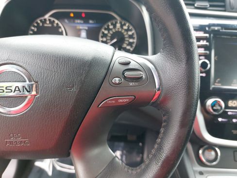 Used 2022 Nissan Murano SV AWD/4WD image 17