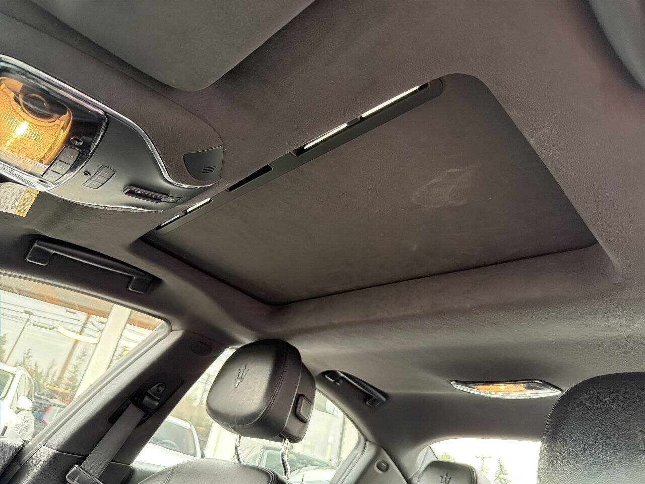 Used 2016 Maserati Ghibli S RWD image 35