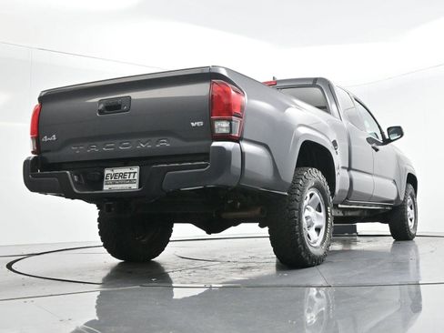 Used 2019 Toyota Tacoma SR w/ SR Convenience Package AWD/4WD image 40