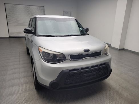 Used 2014 Kia Soul + FWD image 14