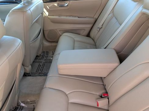 Used 2008 Cadillac DTS w/ Sun And Sound Package FWD image 20