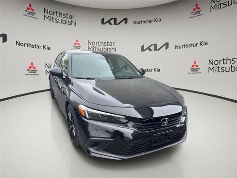 Used 2024 Honda Civic Sport image 8