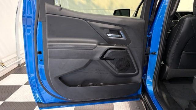 Used 2026 Chevrolet Silverado EV LT AWD/4WD image 24