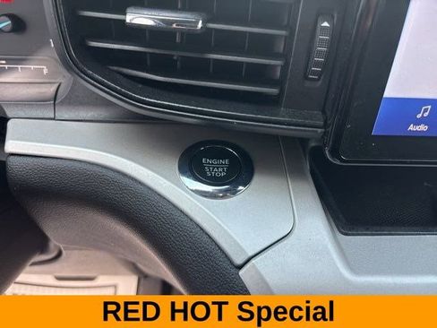 Used 2023 Ford Explorer XLT image 20