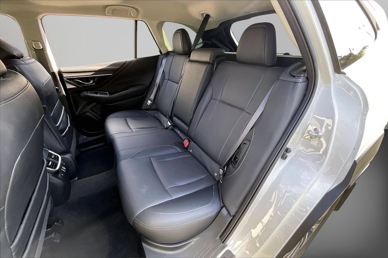 Used 2024 Subaru Outback Limited AWD/4WD image 23
