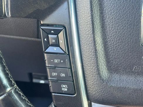 Used 2016 Lincoln Navigator L Select image 15