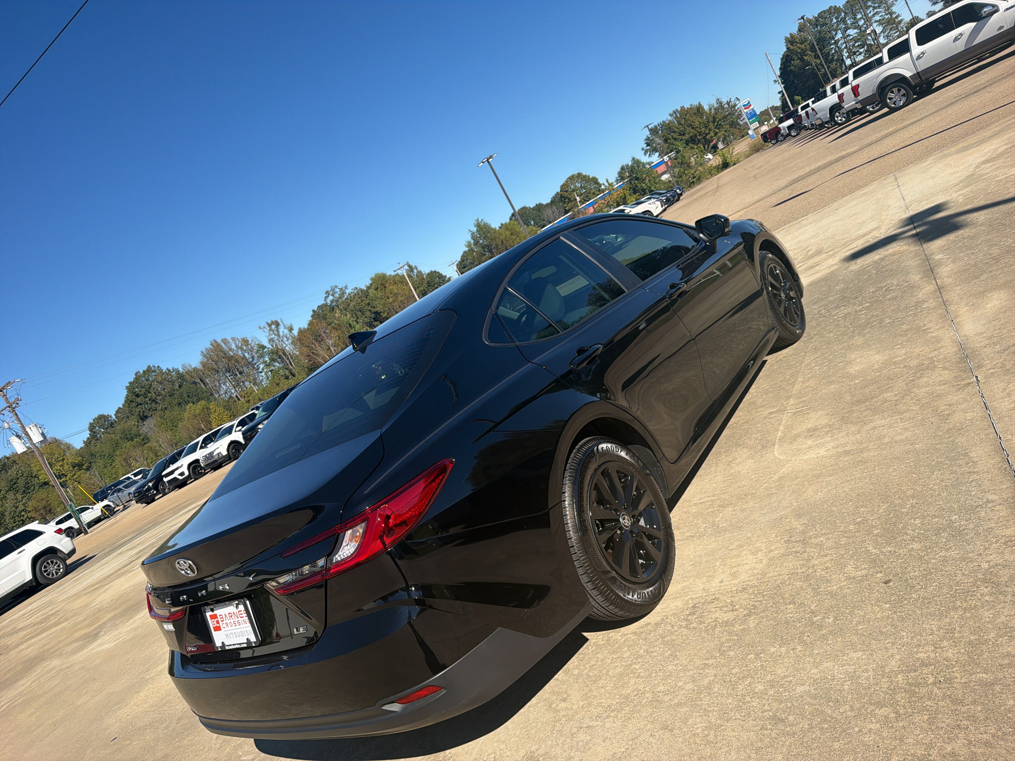 Used 2026 Toyota Camry LE FWD image 4